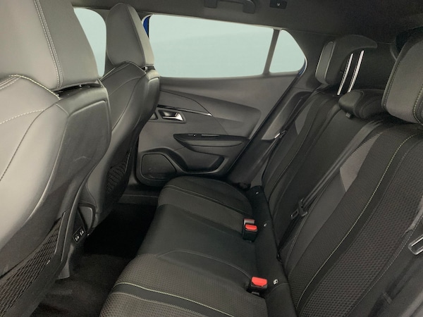 Used Peugeot E-2008 2022 for sale - 76264218: Photo 37