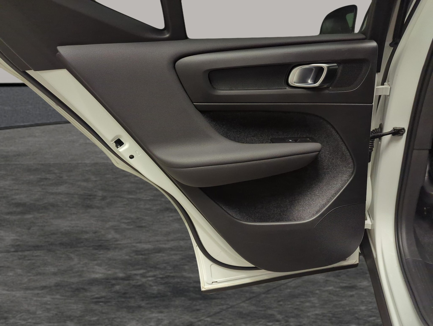 Used Volvo XC40 2021 for sale - 78075132: Photo 32