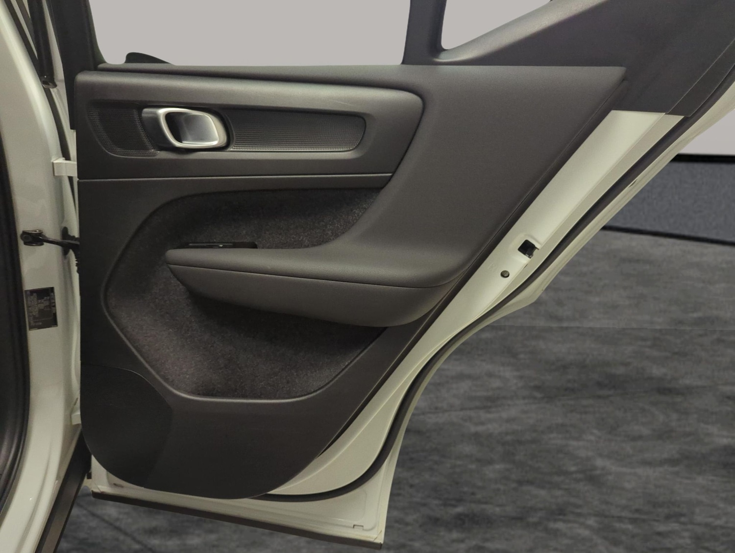 Used Volvo XC40 2021 for sale - 78075132: Photo 33