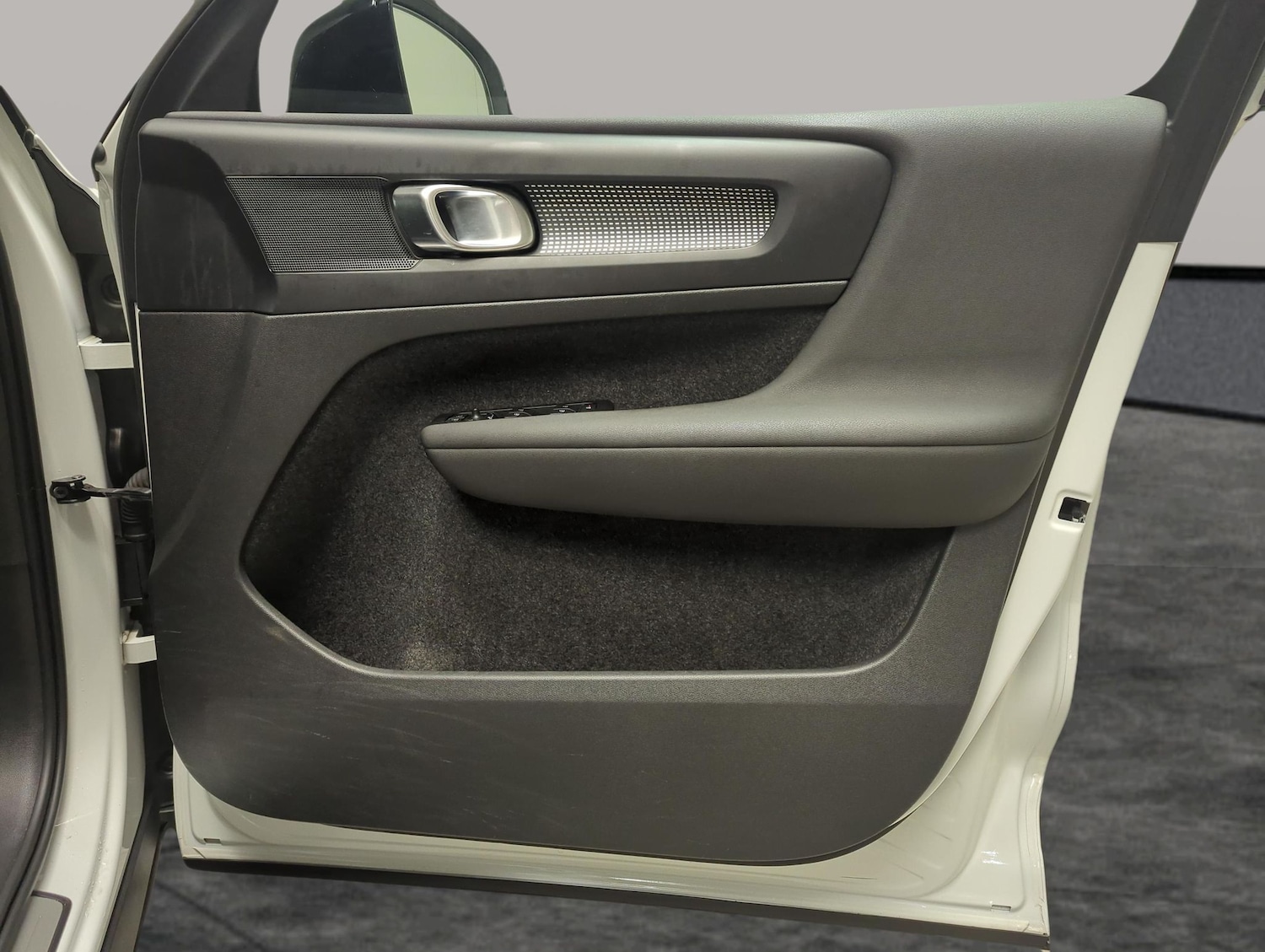 Used Volvo XC40 2021 for sale - 78075132: Photo 34