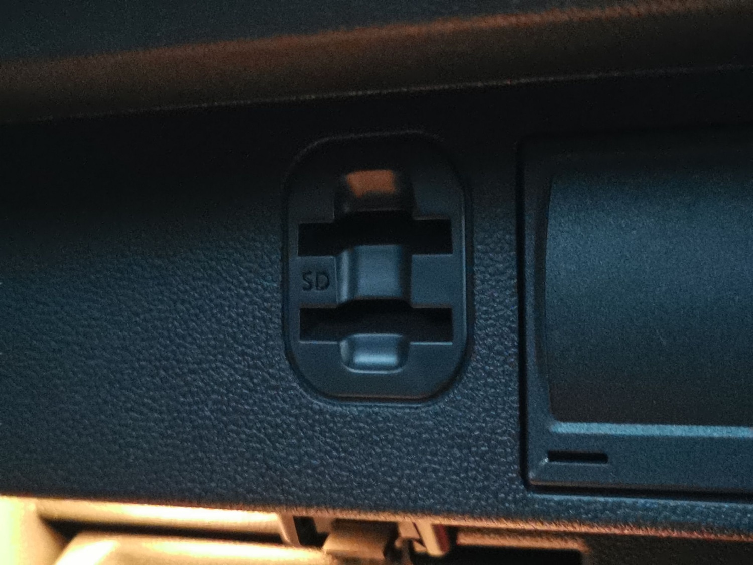 Used Volkswagen T-Roc 2021 for sale - 77432376: Photo 14