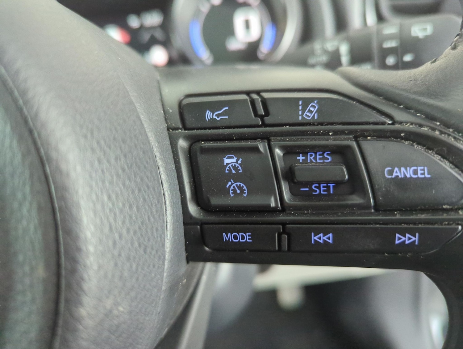 Used Toyota Yaris 2023 for sale - 77337371: Photo 24