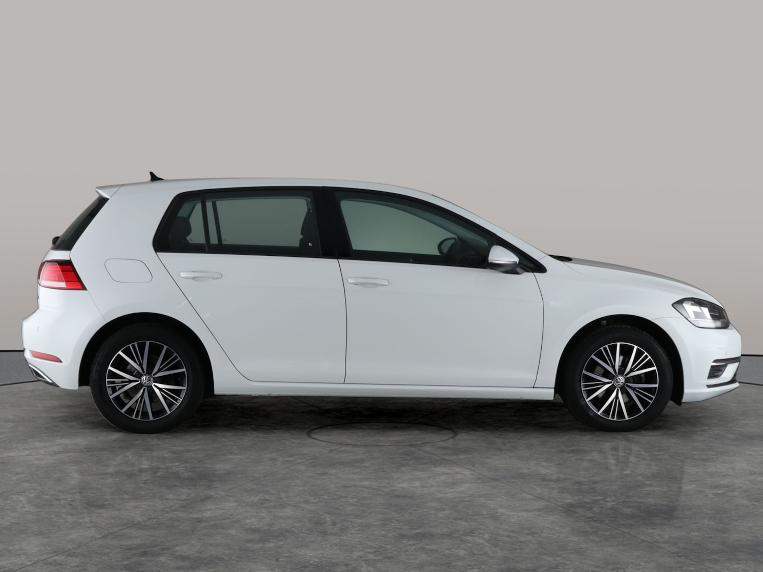 Used Volkswagen Golf 2017 for sale - 76362417: Photo 10