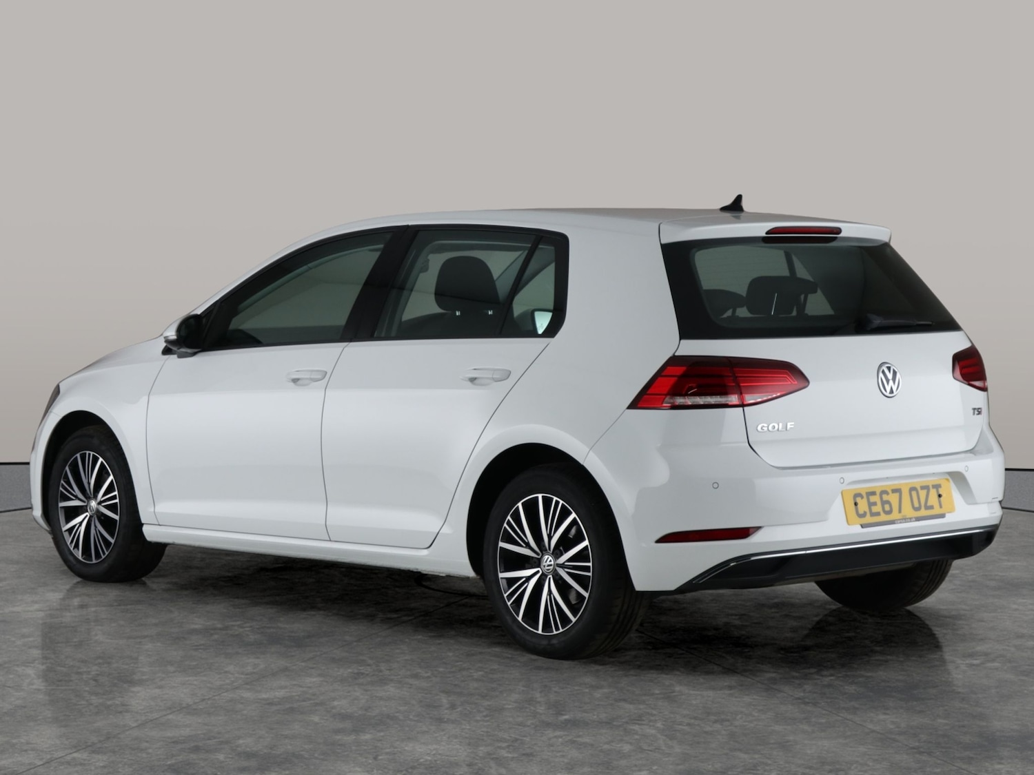 Used Volkswagen Golf 2017 for sale - 76362417: Photo 14