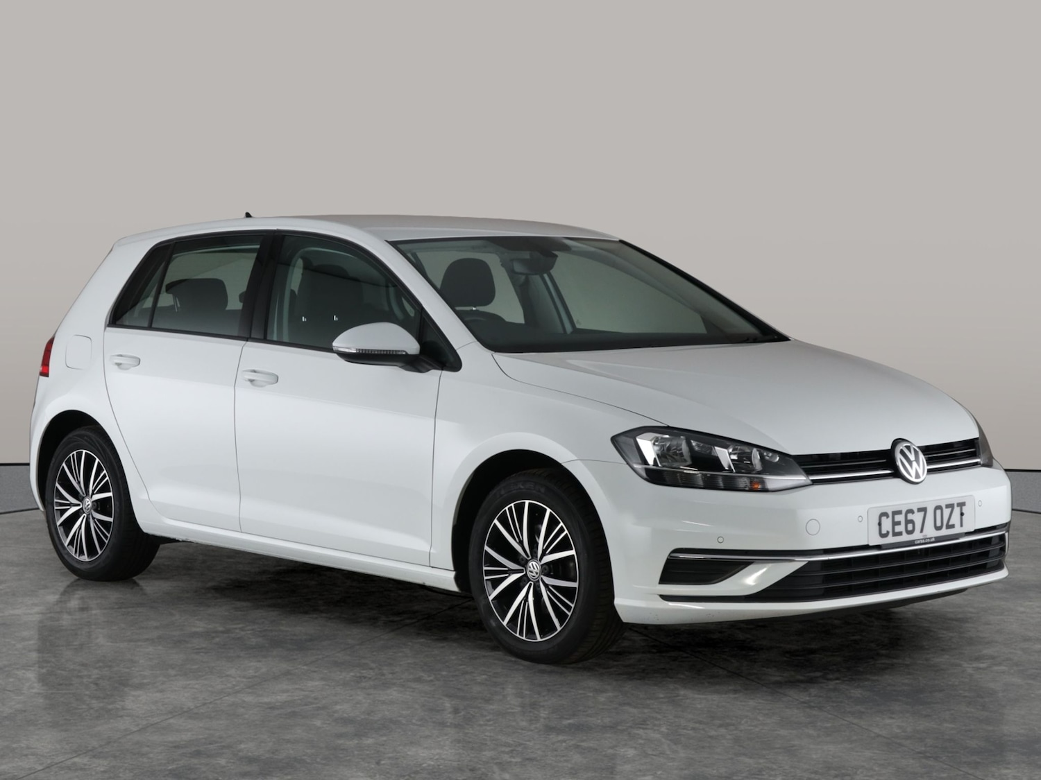 Used Volkswagen Golf 2017 for sale - 76362417: Photo 9