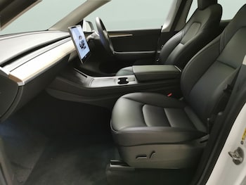 Used Tesla Model Y undefined for sale - 77688714: Photo