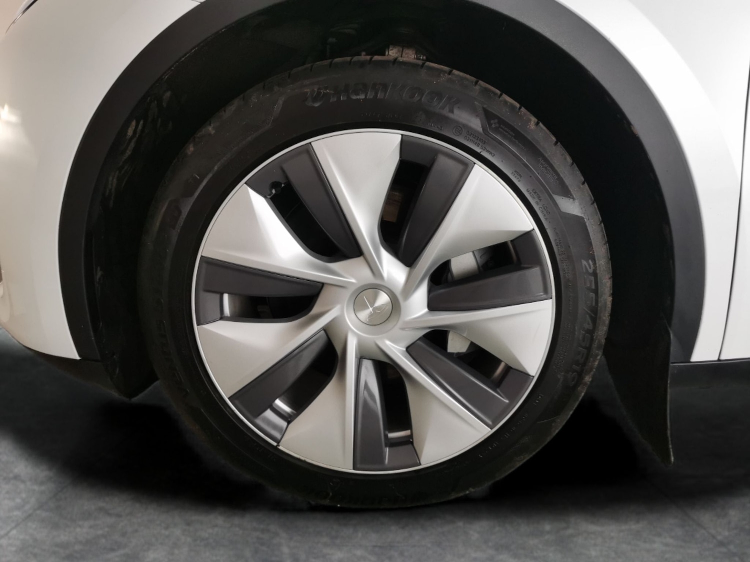 Used Tesla Model Y 2023 for sale - 76946557: Photo 27