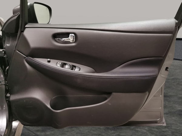 Used Nissan Leaf 2022 for sale - 76300638: Photo 39