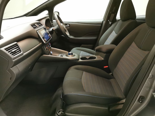 Used Nissan Leaf 2022 for sale - 76300638: Photo 6