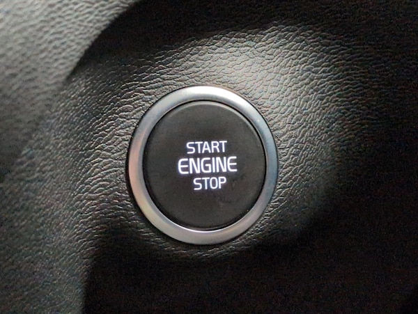 Used Volvo XC40 2023 for sale - 76288425: Photo 24
