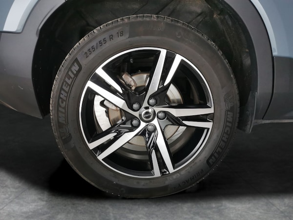 Used Volvo XC40 2023 for sale - 76288425: Photo 33