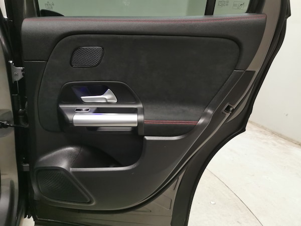 Used Mercedes-Benz EQA 2023 for sale - 76312797: Photo 41