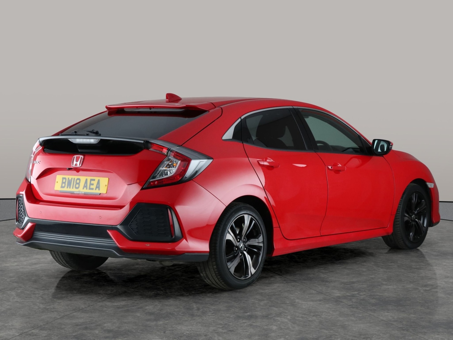 Used Honda Civic 2018 for sale - 76652998: Photo 10