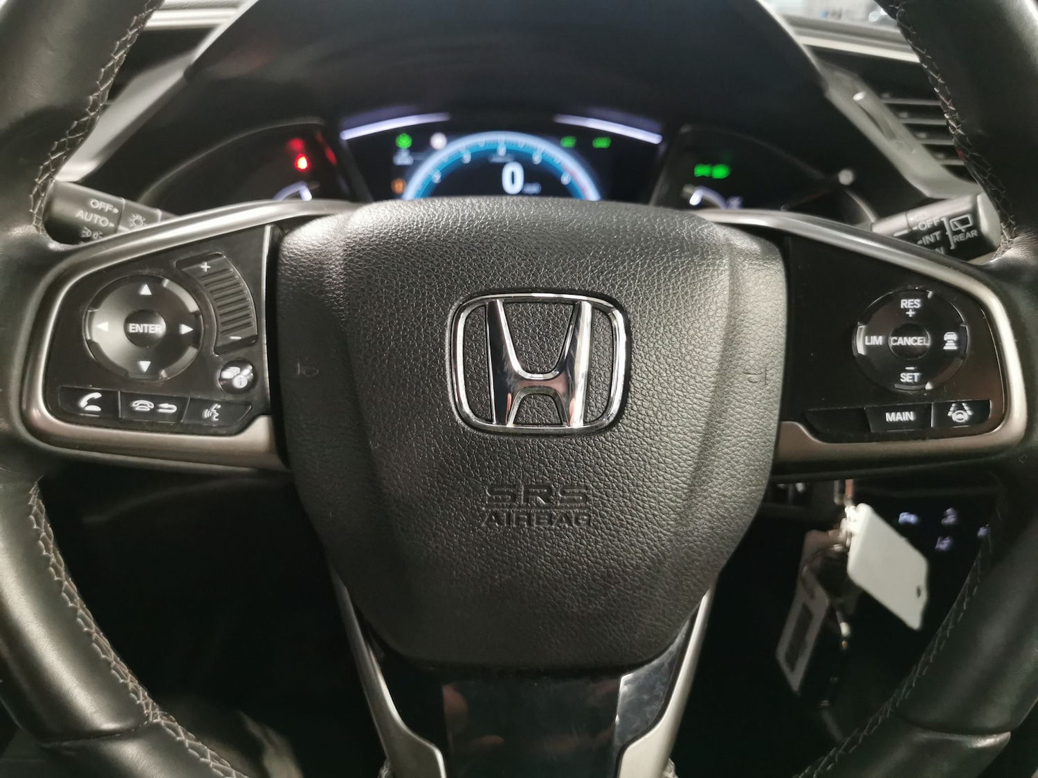 Used Honda Civic 2018 for sale - 76652998: Photo 14