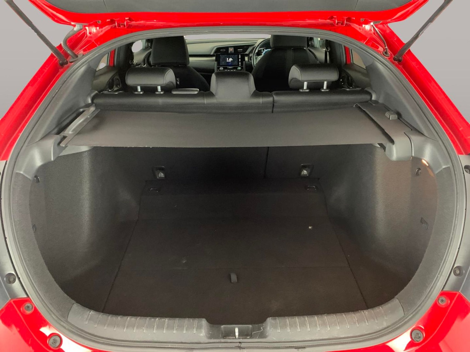 Used Honda Civic 2018 for sale - 76652998: Photo 30