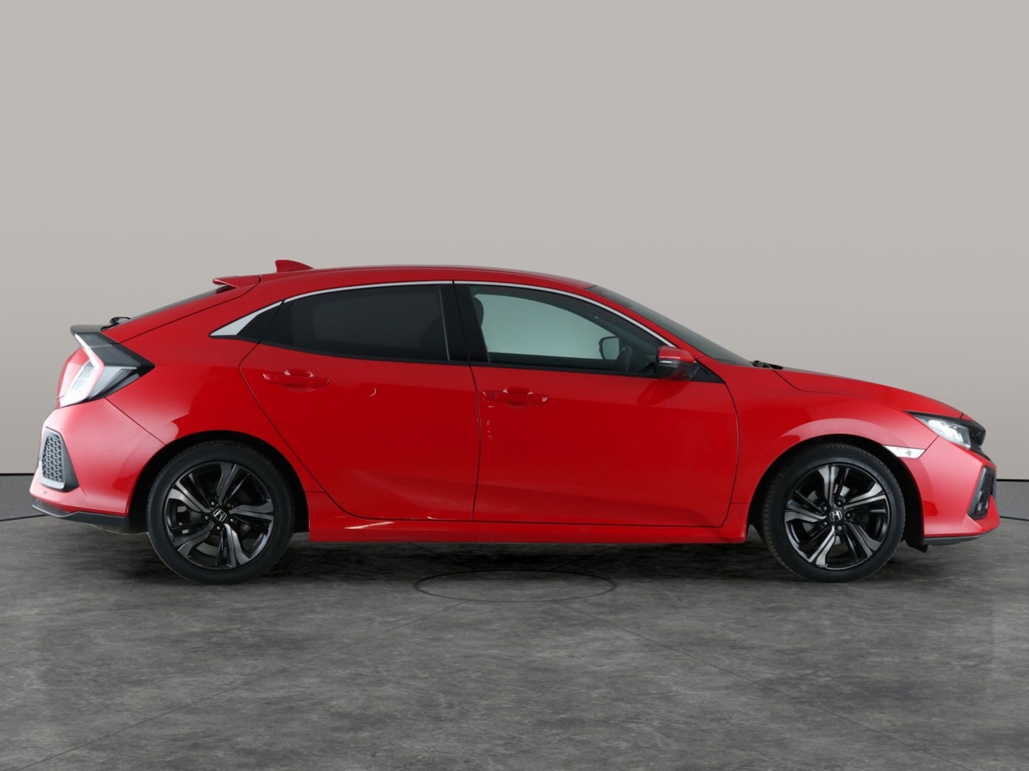 Used Honda Civic 2018 for sale - 76652998: Photo 9