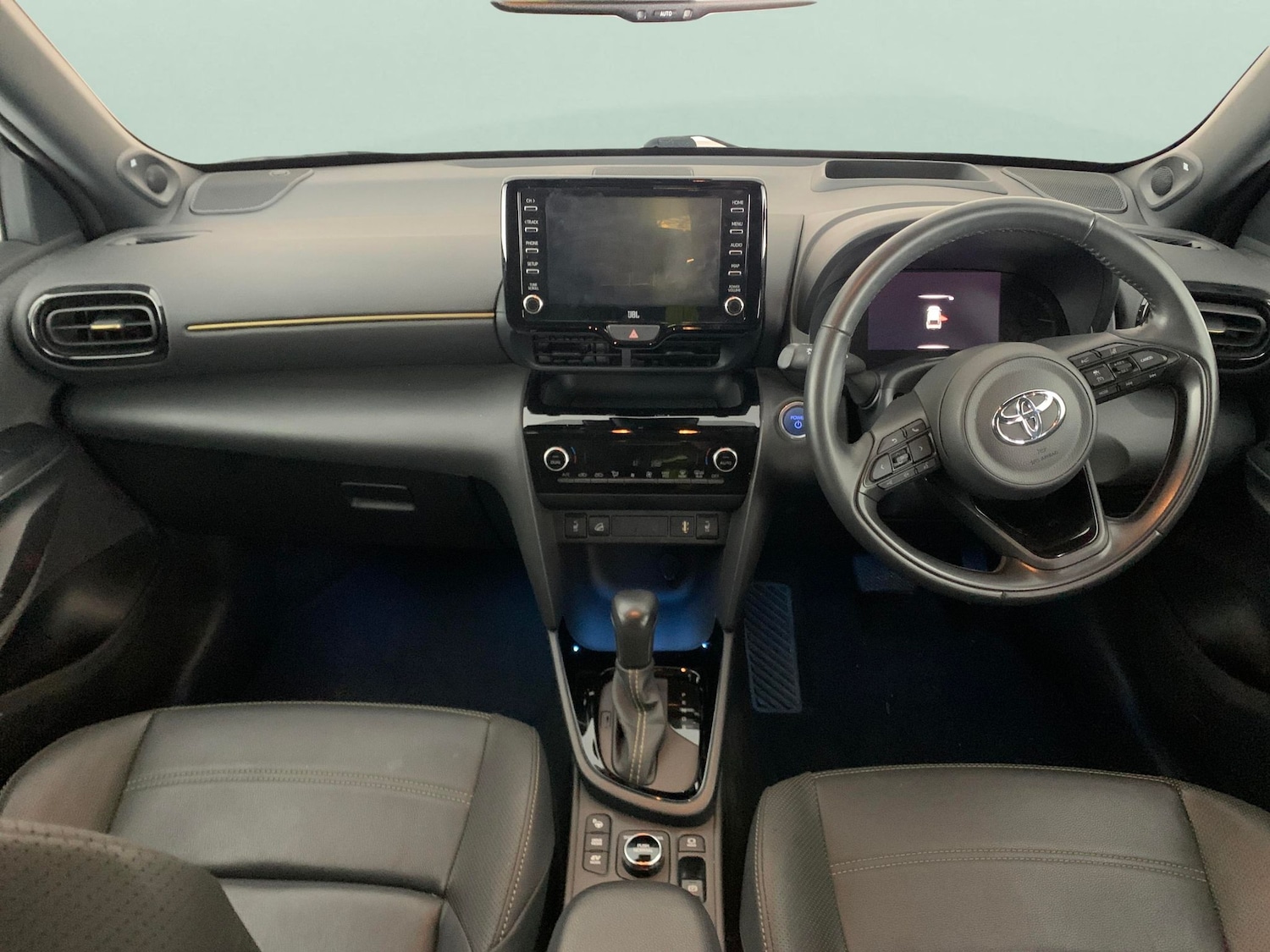 Used Toyota Yaris Cross 2022 for sale - 76672714: Photo 8