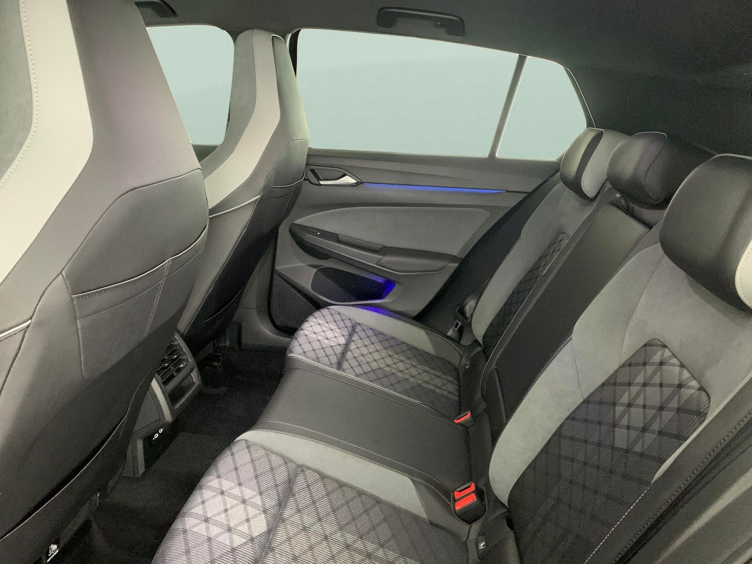 Used Volkswagen Golf 2022 for sale - 76405024: Photo 31