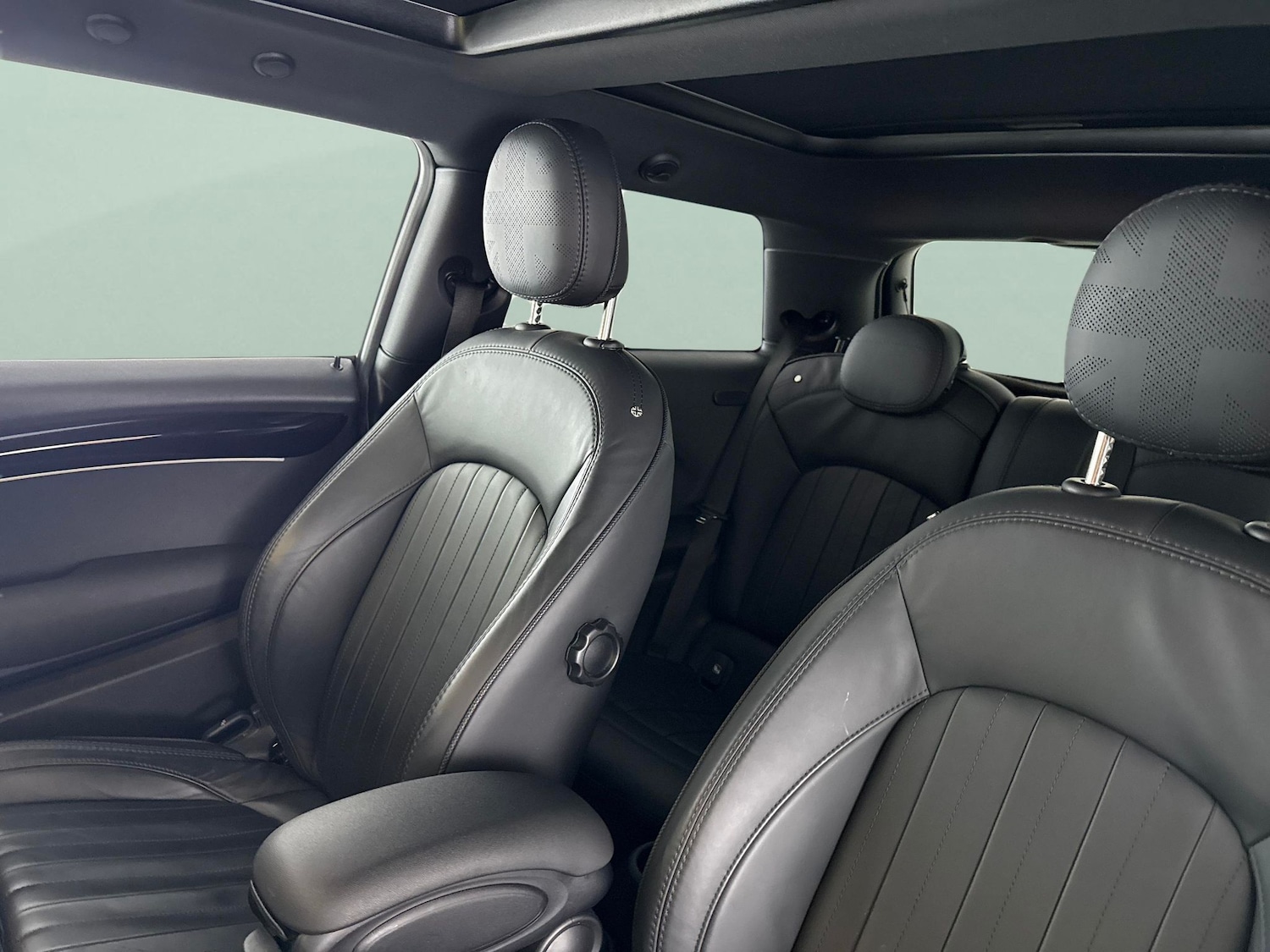 Used MINI Hatch 2021 for sale - 77848432: Photo 8