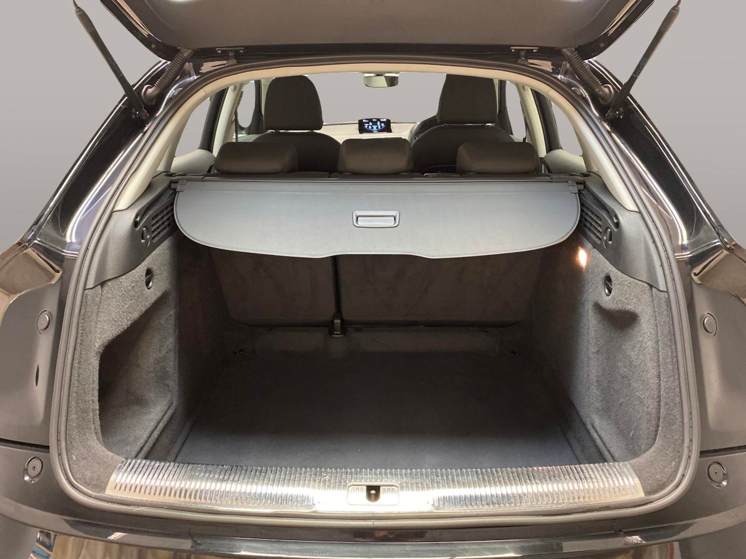 Used Audi Q3 2018 for sale - 77946701: Photo 29