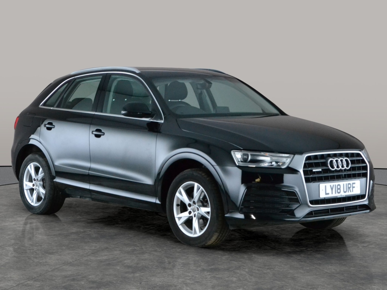 Used Audi Q3 2018 for sale - 77946701: Photo 8