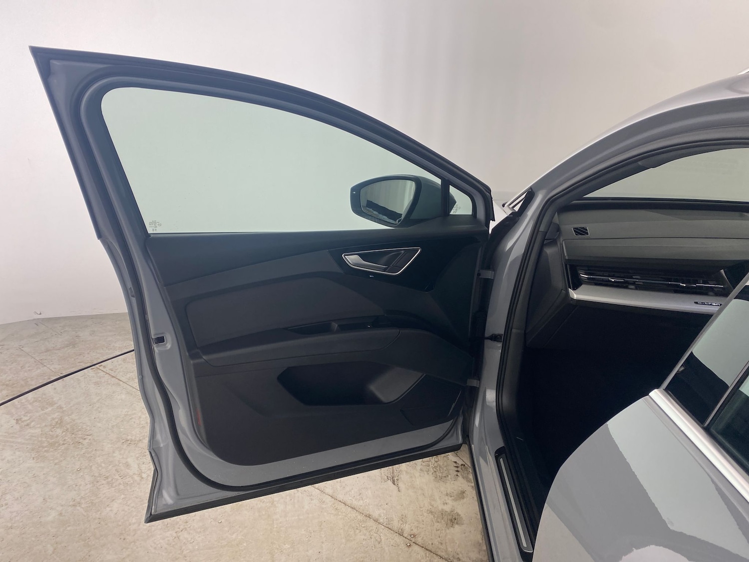 Used Audi Q4 e-tron 2023 for sale - 77679229: Photo 23