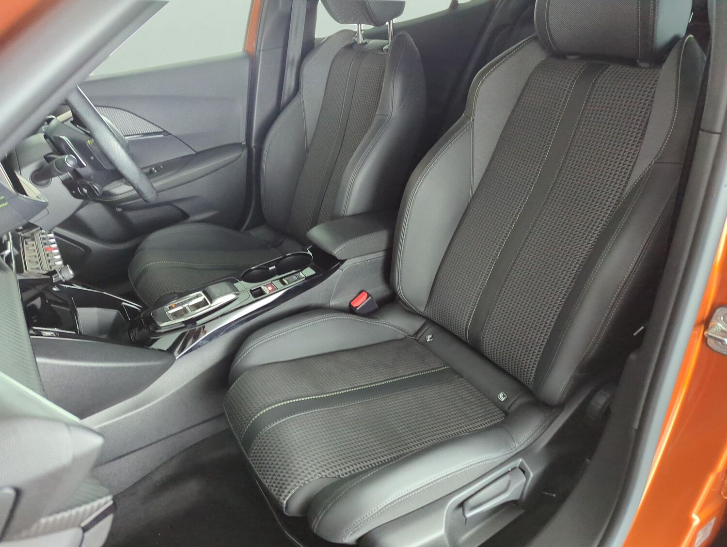 Used Peugeot 2008 2023 for sale - 77472244: Photo 25