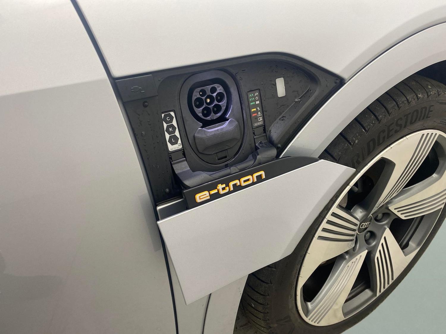 Used Audi e-tron 2023 for sale - 77307935: Photo 23