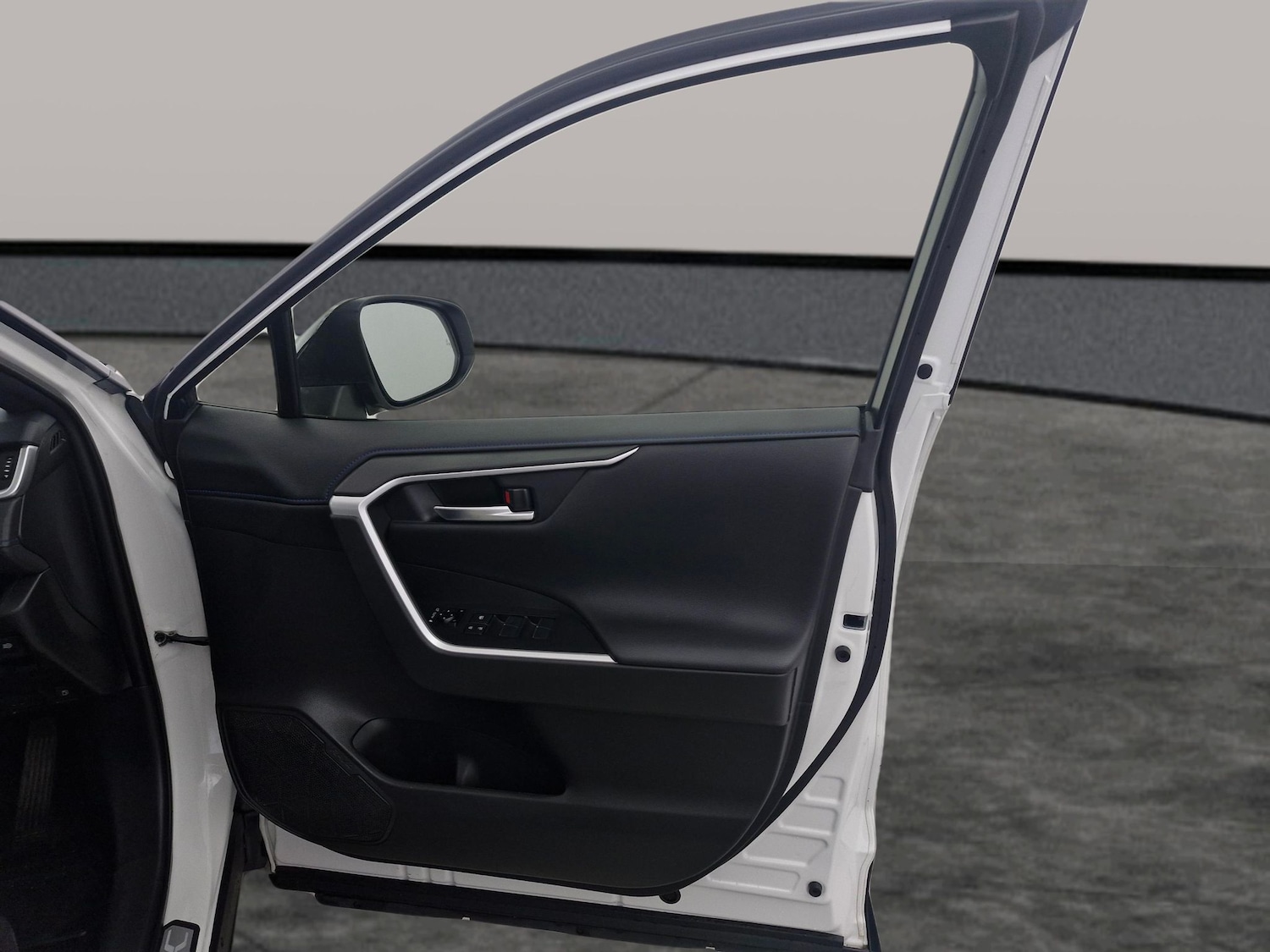 Used Toyota RAV4 2021 for sale - 76459394: Photo 26