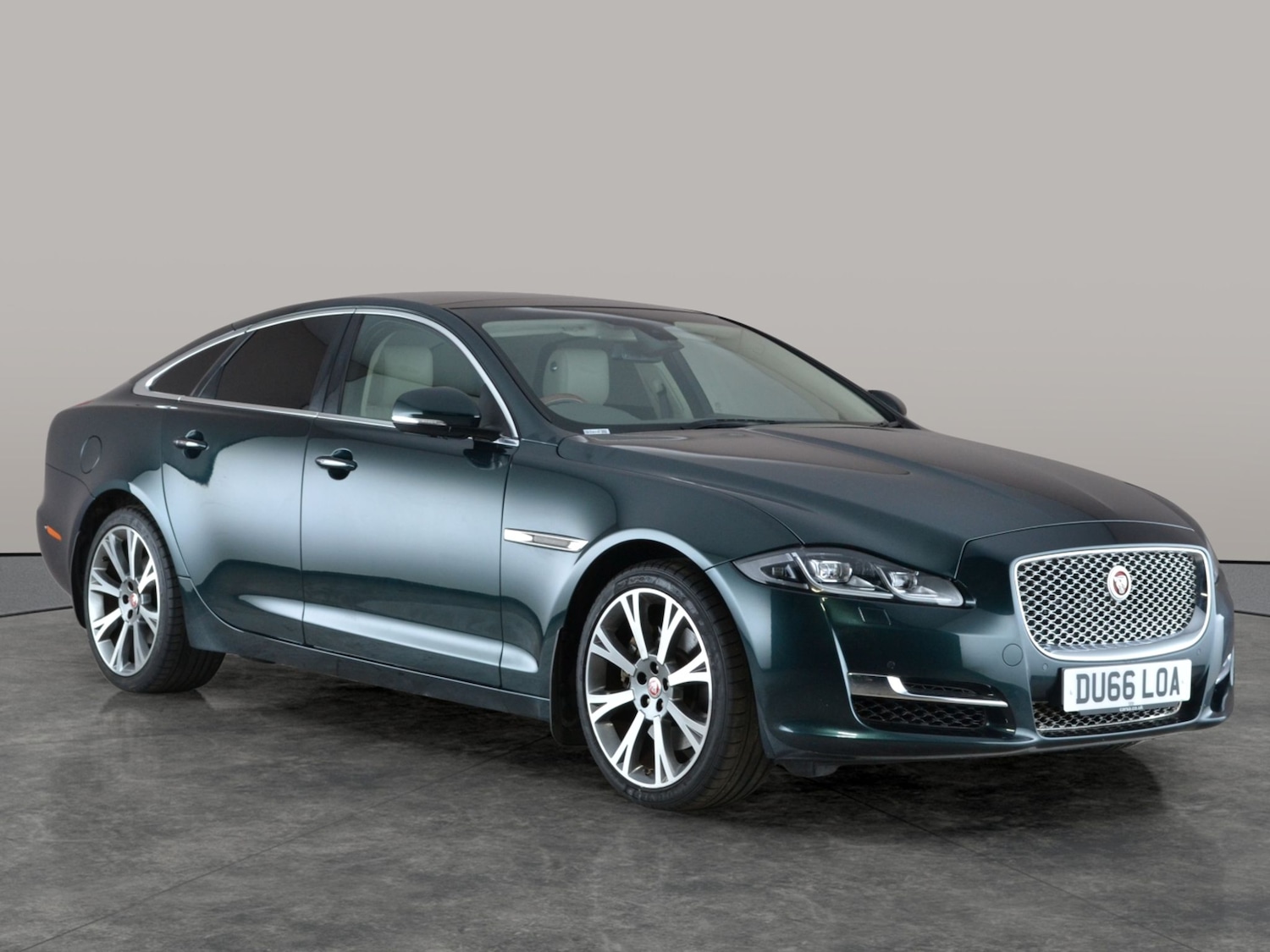 Used Jaguar XJ 2016 for sale - 76954780: Photo 10