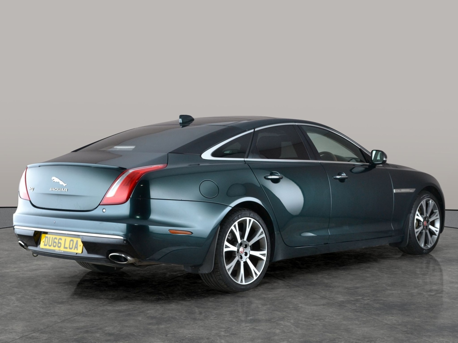 Used Jaguar XJ 2016 for sale - 76954780: Photo 12