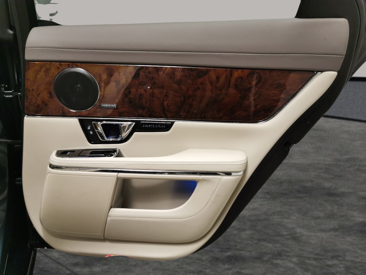 Used Jaguar XJ 2016 for sale - 76954780: Photo 34