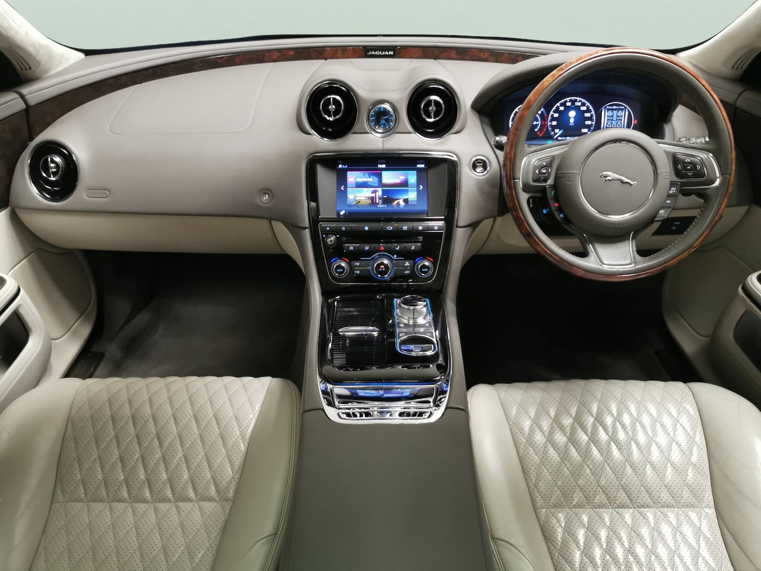 Used Jaguar XJ 2016 for sale - 76954780: Photo 9
