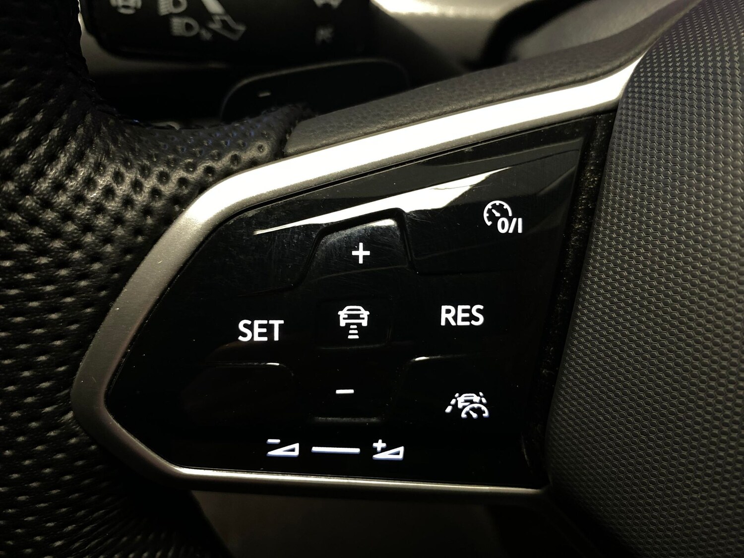 Used Volkswagen Golf 2023 for sale - 78051885: Photo 18