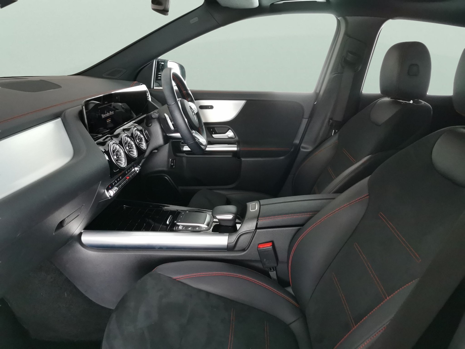 Used Mercedes-Benz EQA 2022 for sale - 76796950: Photo 4