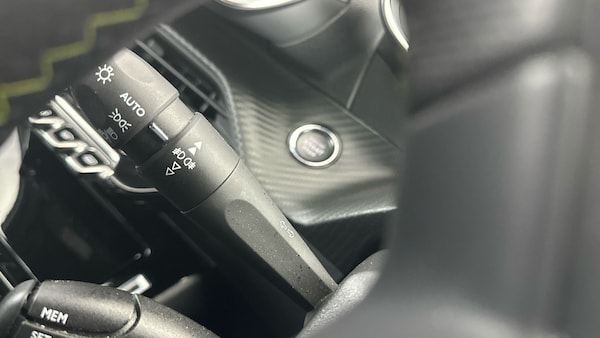 Used Peugeot 2008 2021 for sale - 76312773: Photo 33