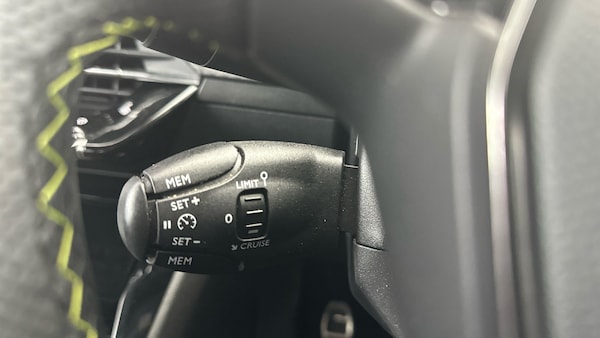 Used Peugeot 2008 2021 for sale - 76312773: Photo 36