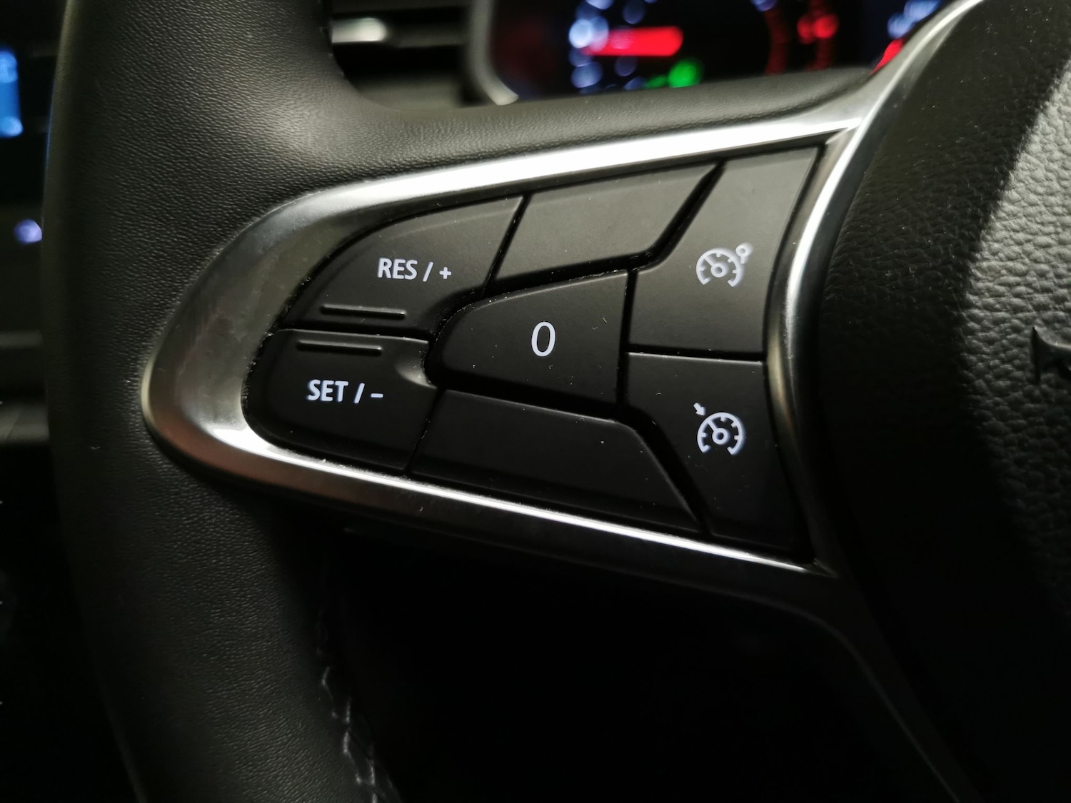 Used Renault Clio 2020 for sale - 76577996: Photo 17