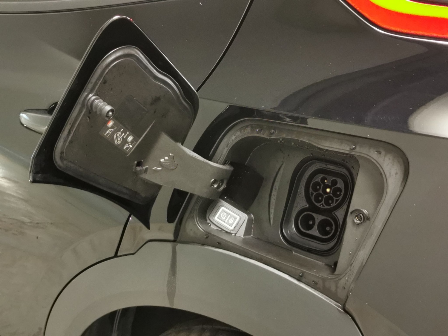 Used Vauxhall Mokka Electric 2024 for sale - 77046081: Photo 30