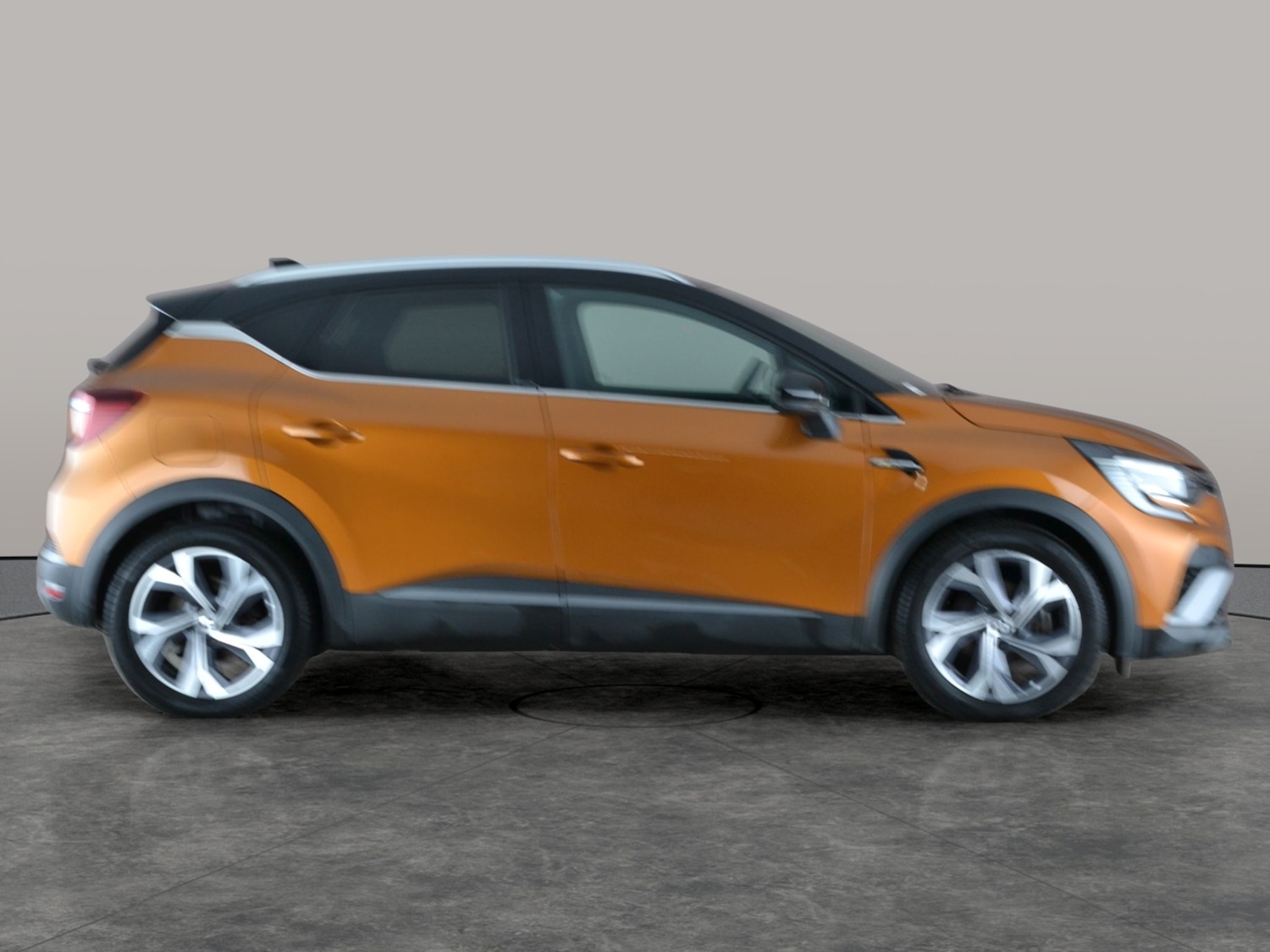 Used Renault Captur 2021 for sale - 77502358: Photo 9