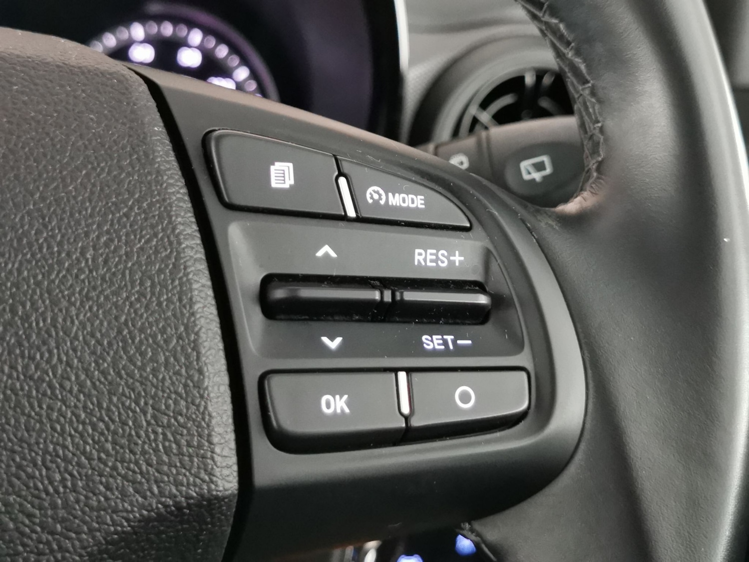 Used Hyundai i10 2023 for sale - 77053078: Photo 18