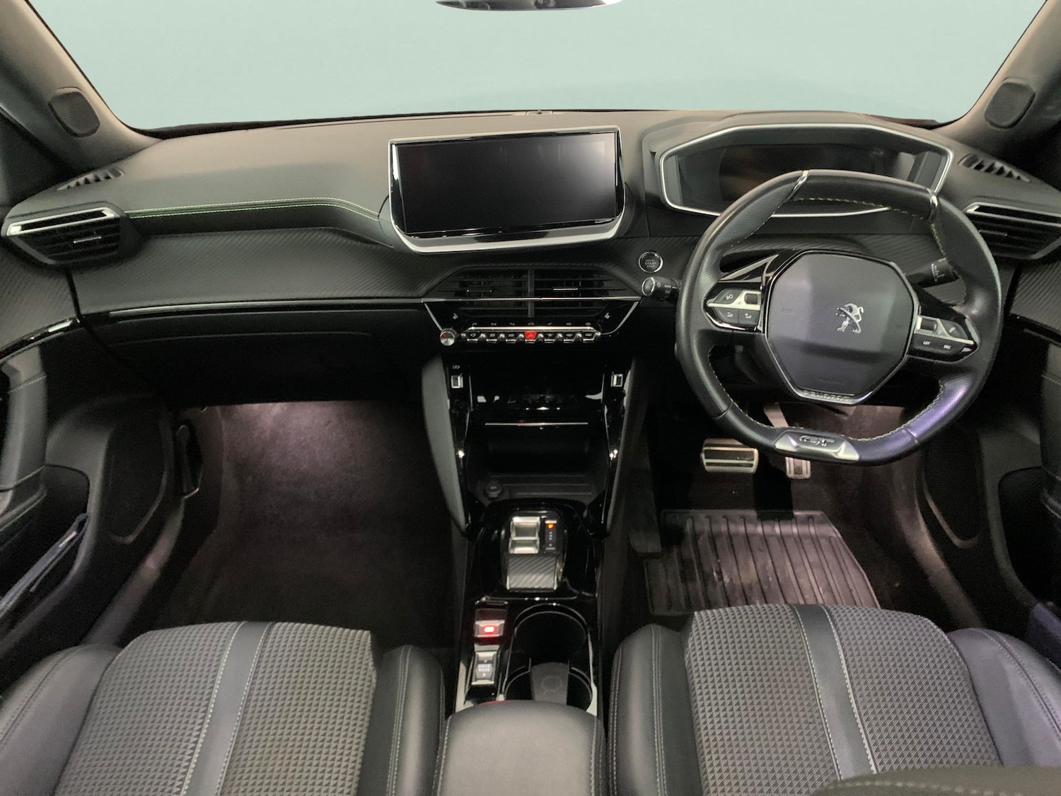 Used Peugeot E-2008 2022 for sale - 77043729: Photo 6