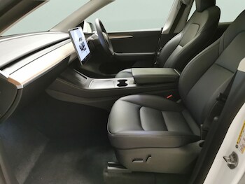 Used Tesla Model Y undefined for sale - 77829820: Photo