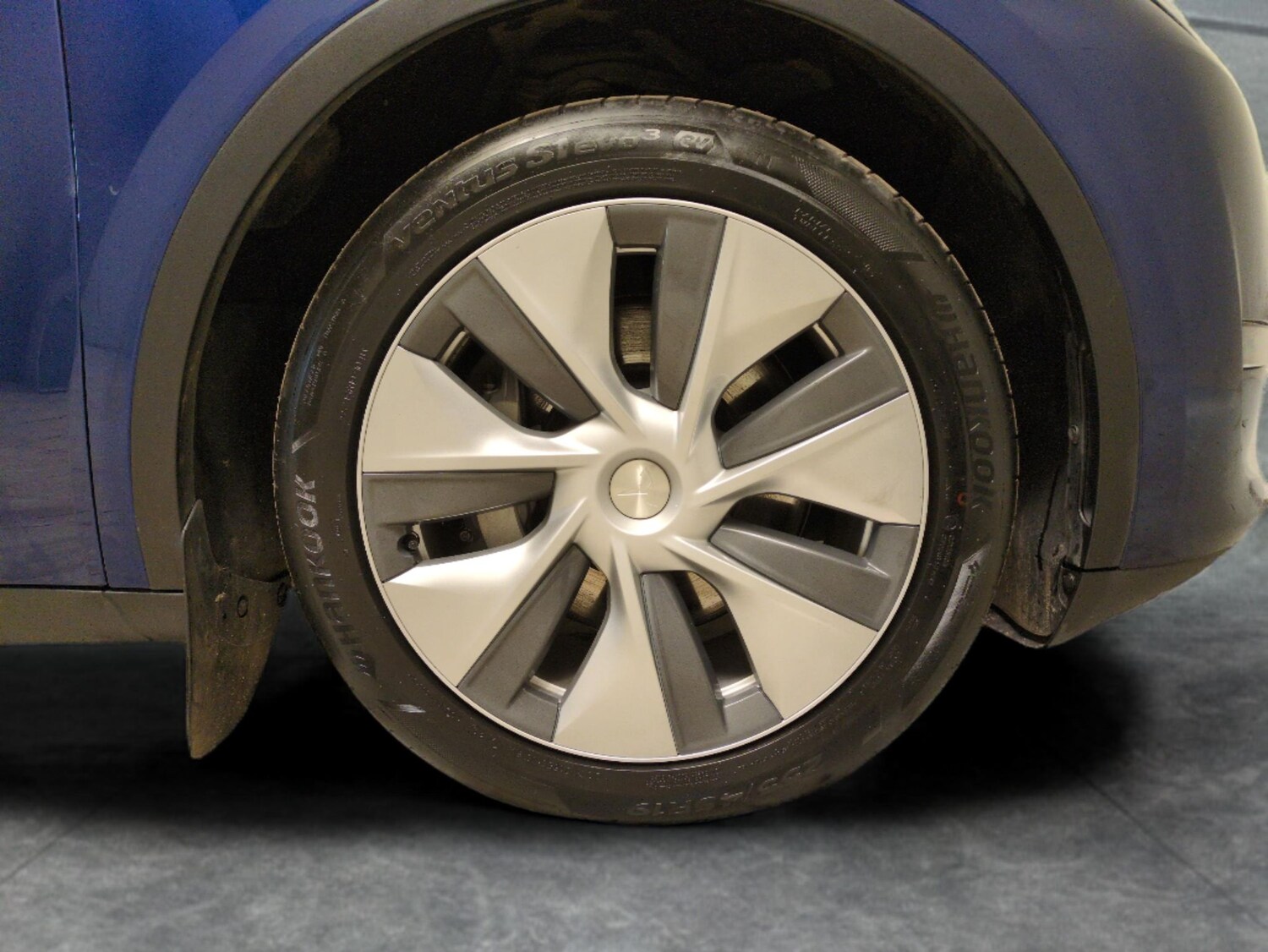 Used Tesla Model Y 2023 for sale - 77911680: Photo 26