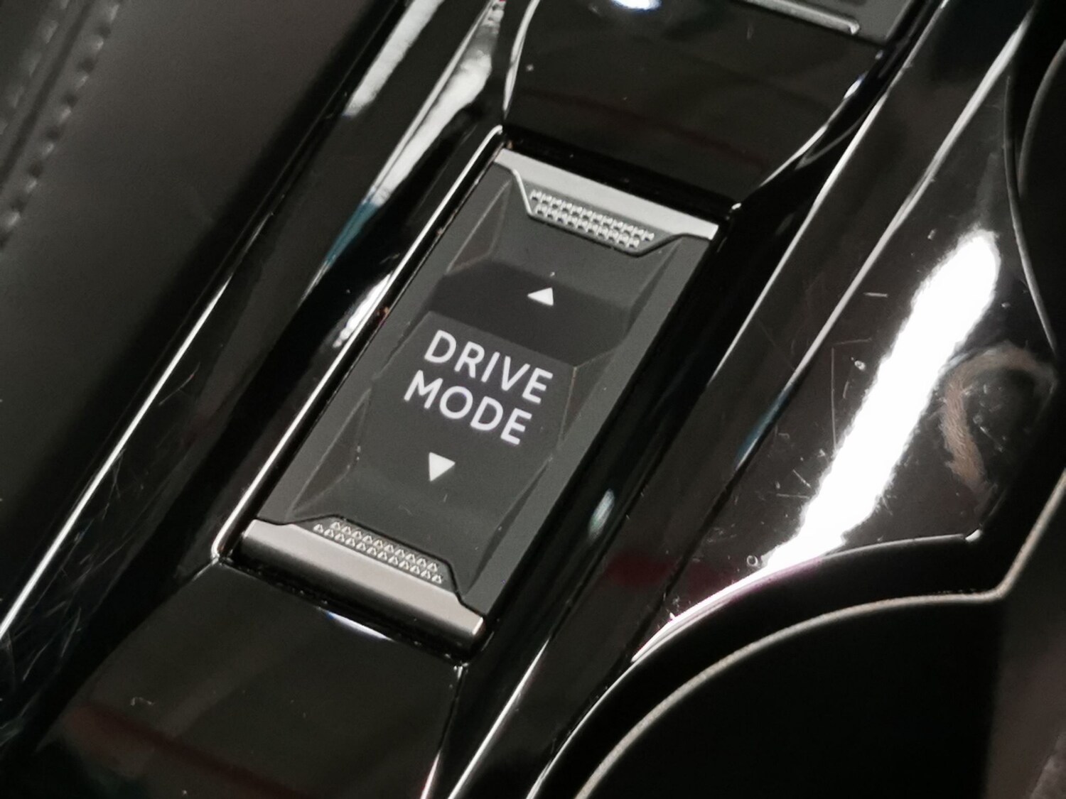 Used Peugeot E-2008 2024 for sale - 77558257: Photo 15