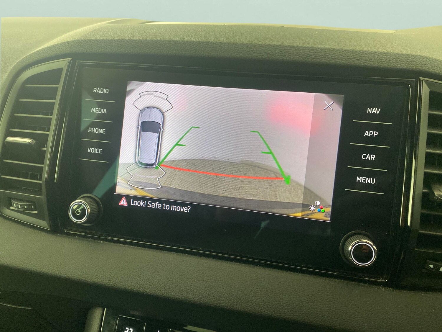 Used Skoda Karoq for sale - 77530009: Photo 5