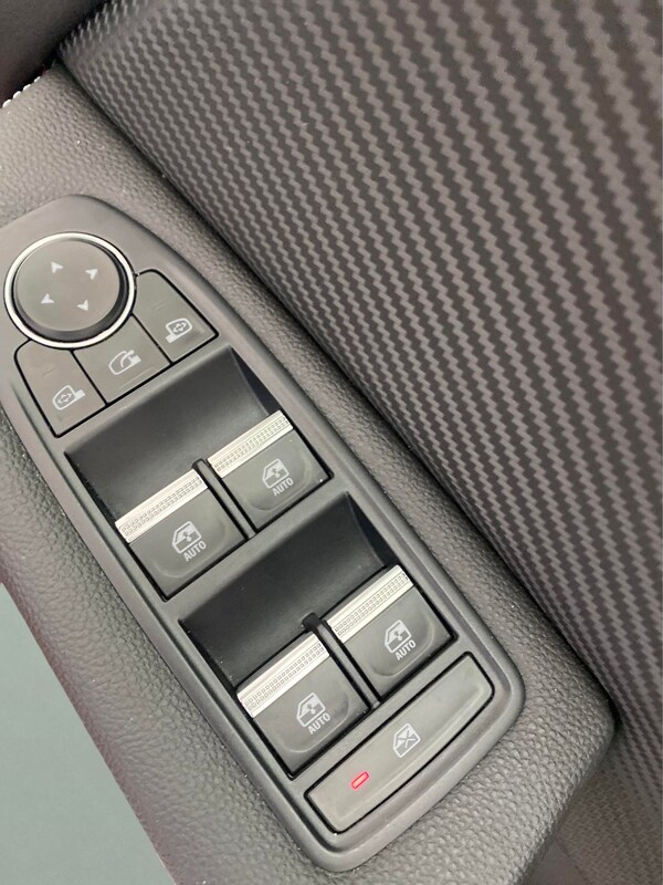 Used Renault Clio 2020 for sale - 76182327: Photo 17