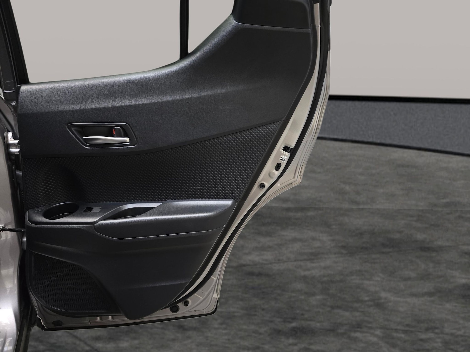 Used Toyota C-HR 2021 for sale - 77170844: Photo 31