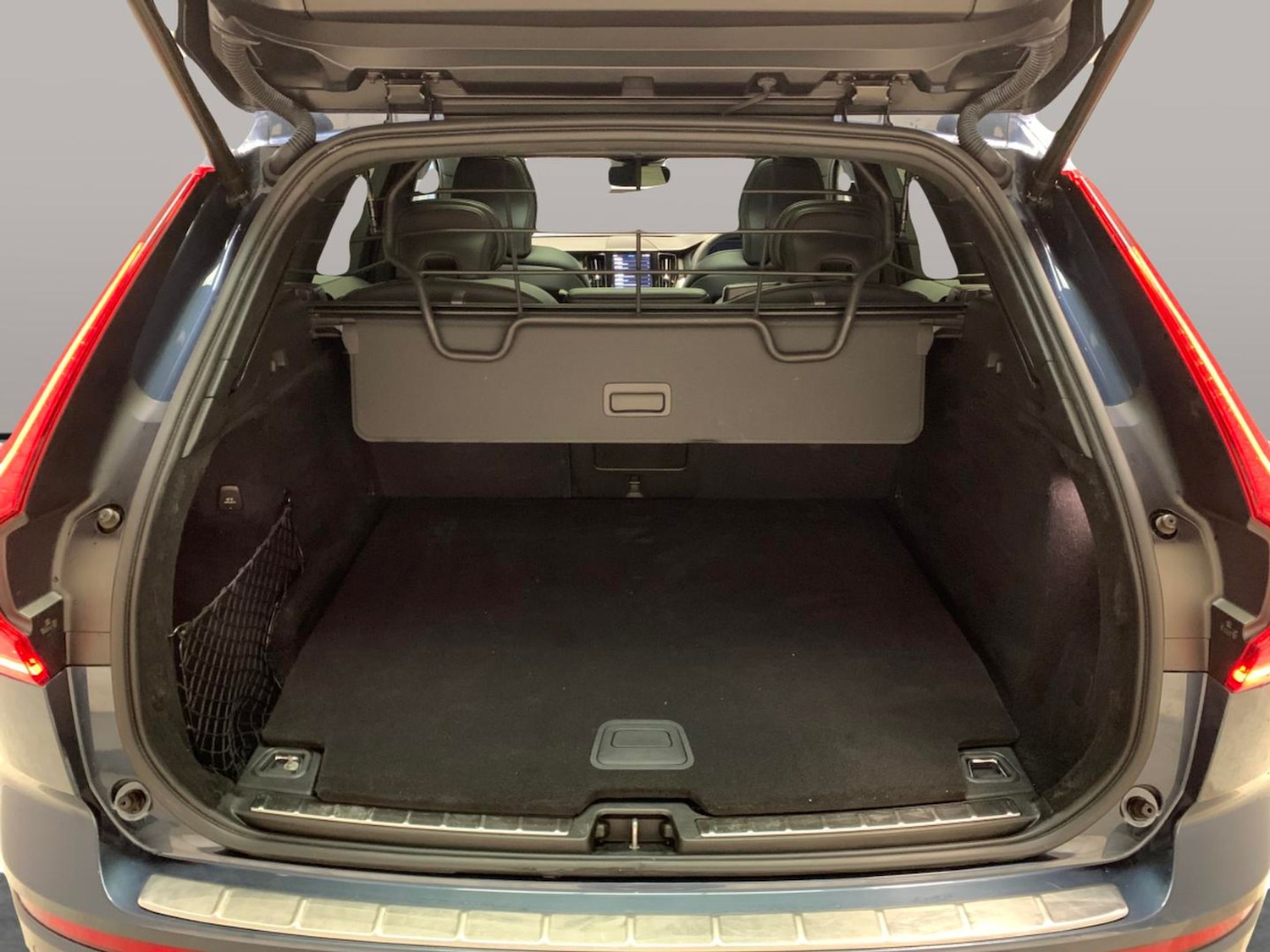 Used Volvo XC60 2021 for sale - 77043463: Photo 30