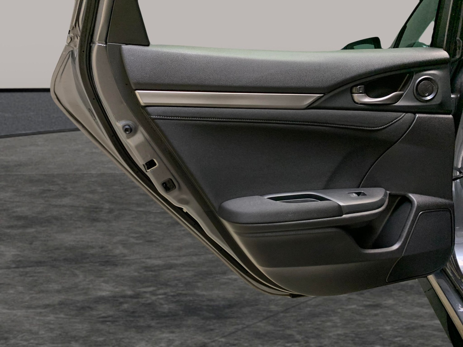 Used Honda Civic 2020 for sale - 76941197: Photo 27